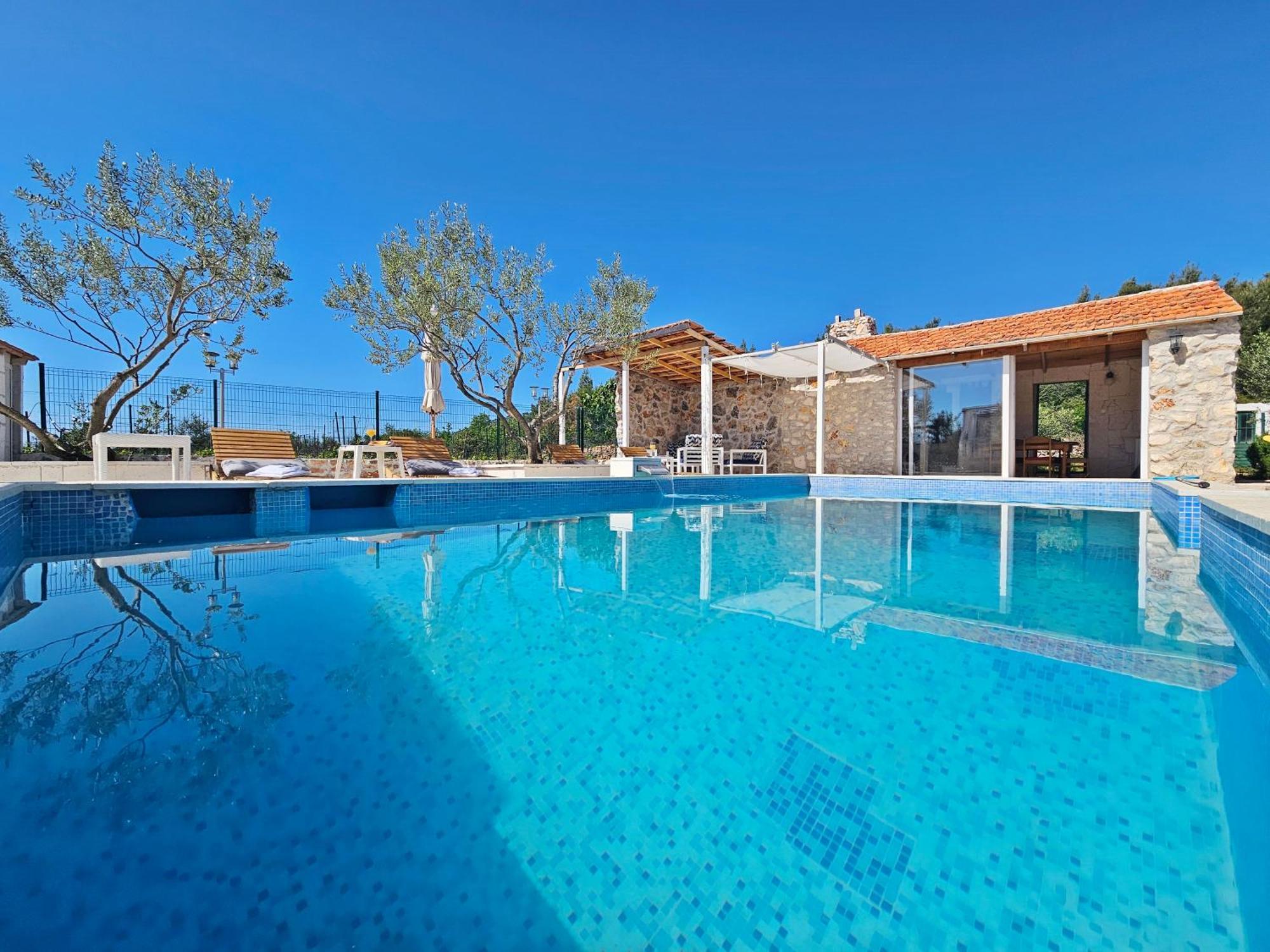 Flamingo - House With Private Pool Gornji Seget Exterior foto