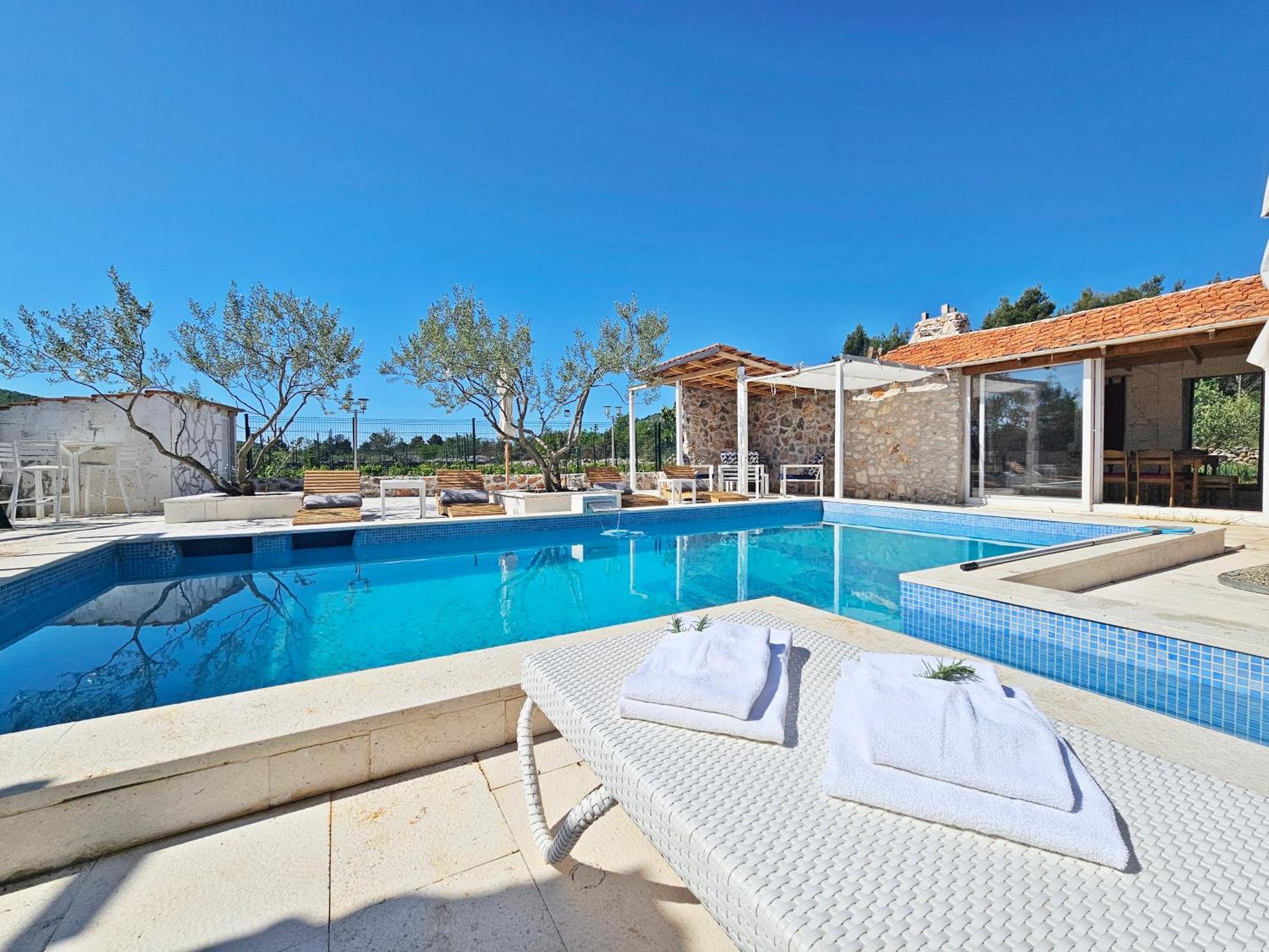 Flamingo - House With Private Pool Gornji Seget Exterior foto